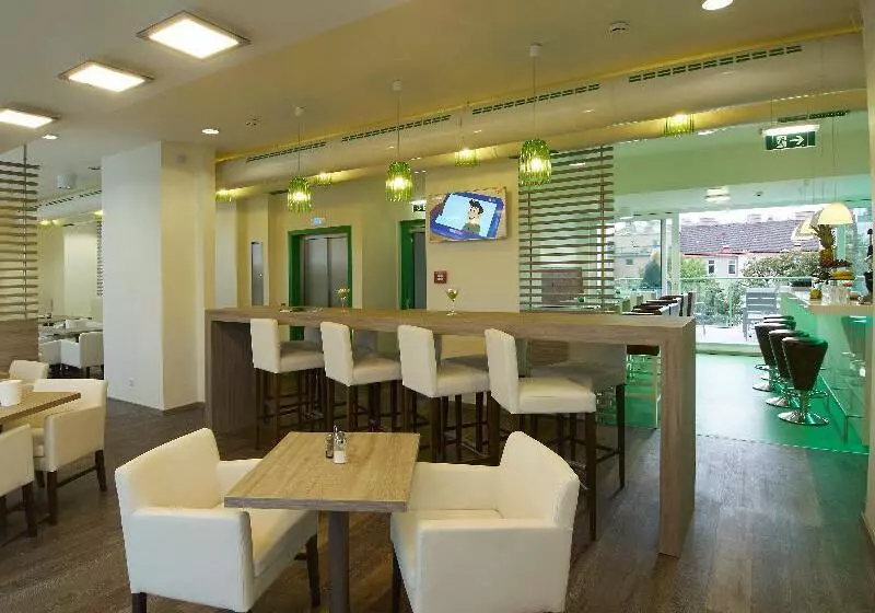 Smart Hotel Schönbrunn