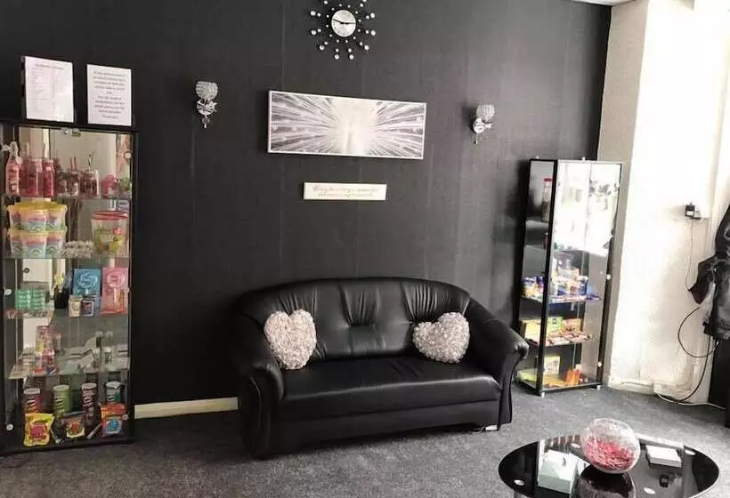 The Butterfly Hotel   Group Weekends