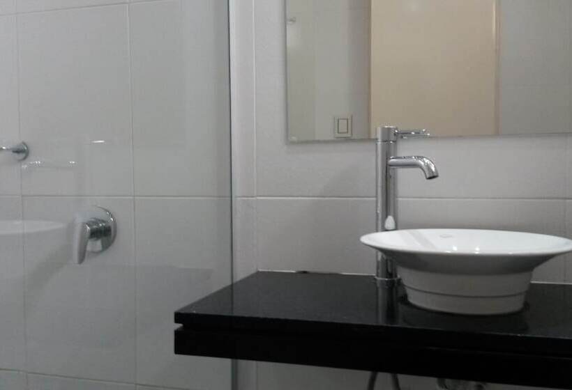 هتل Tucuman Palace