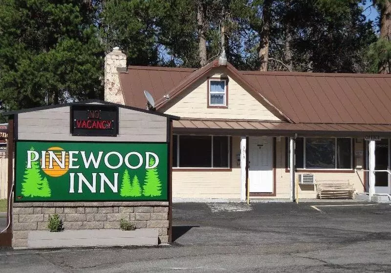 Мотель Pinewood Inn