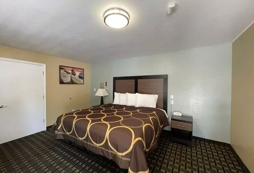 Мотель Pinewood Inn