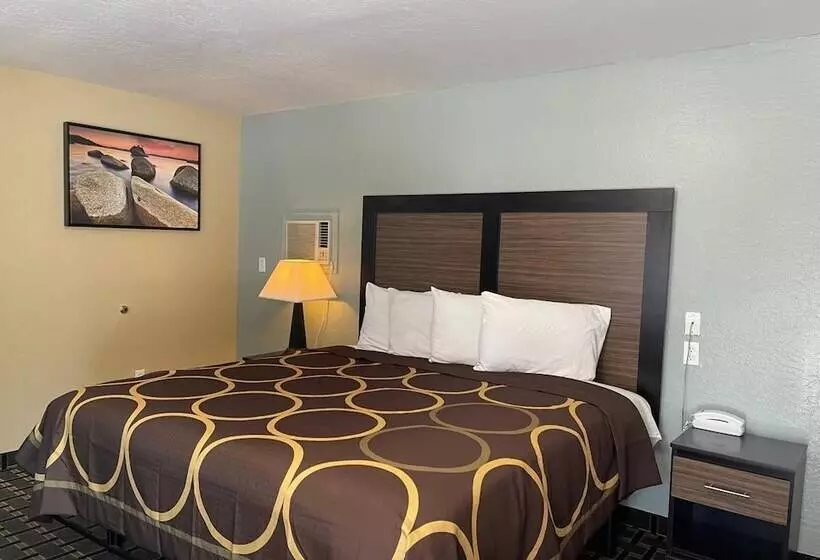 Мотель Pinewood Inn