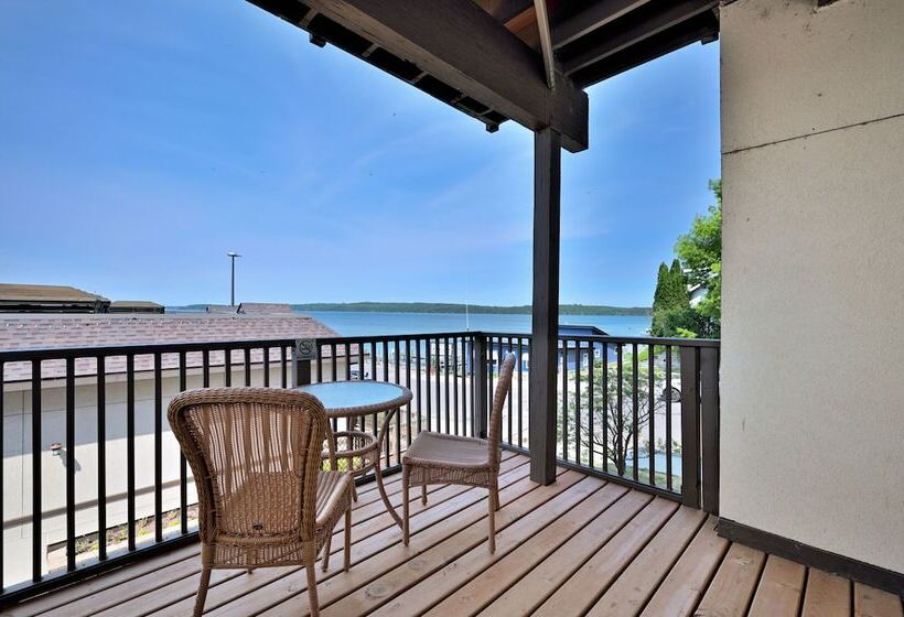 리조트 Chase On The Lake