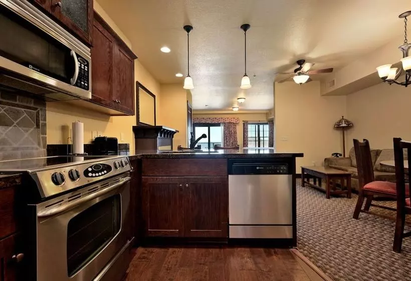 渡假胜地  Chase On The Lake