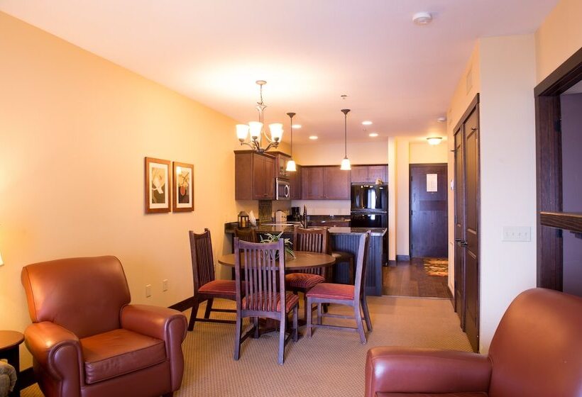 אתר נופש Chase On The Lake