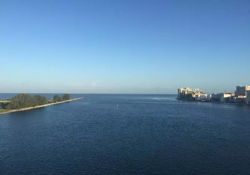 リゾートホテル Coconut Cove Allsuite