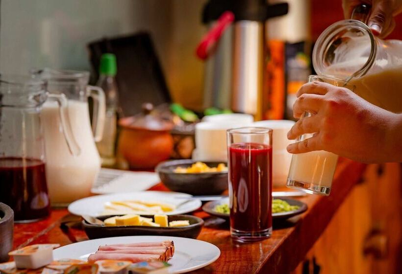 منتجع Roca Negra