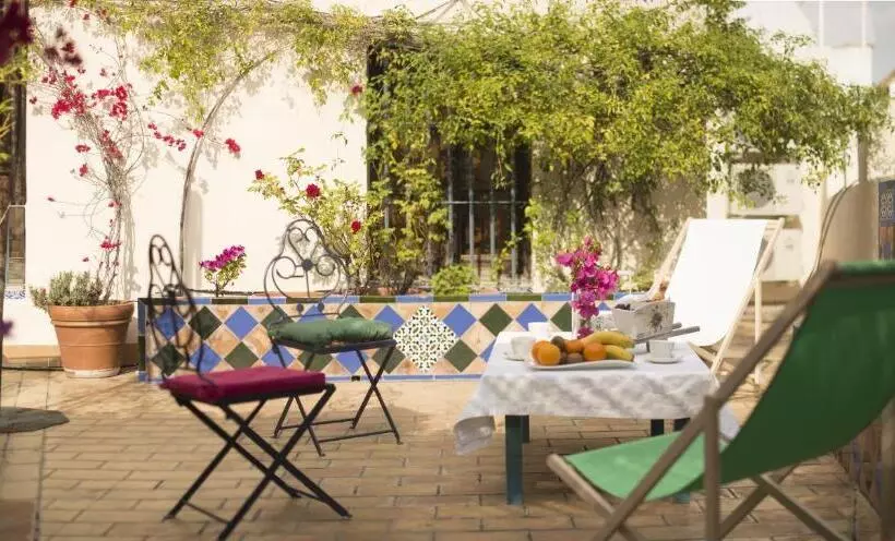 簡易ホテル Nüa Santa Cruz