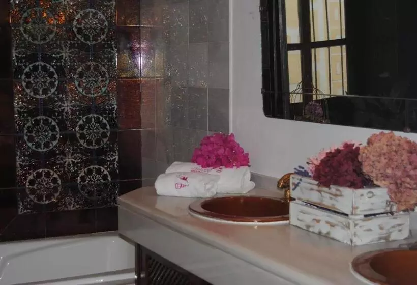 簡易ホテル Nüa Santa Cruz