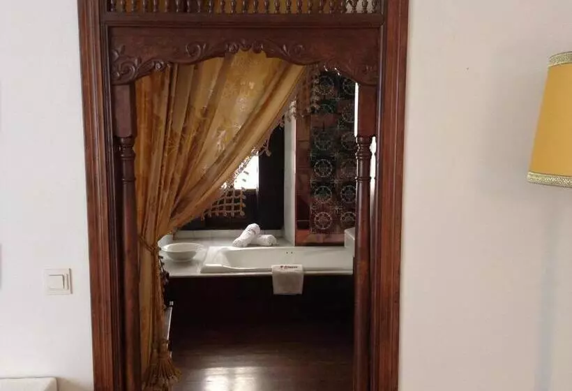 簡易ホテル Nüa Santa Cruz