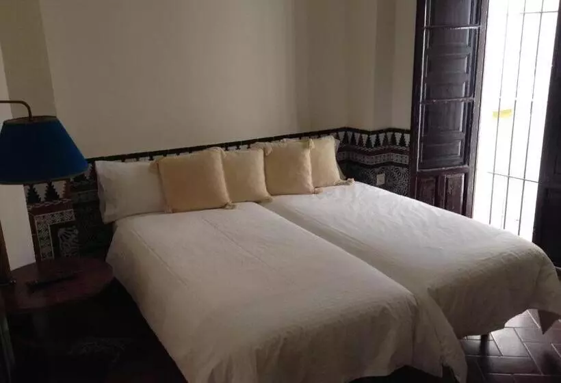 簡易ホテル Nüa Santa Cruz