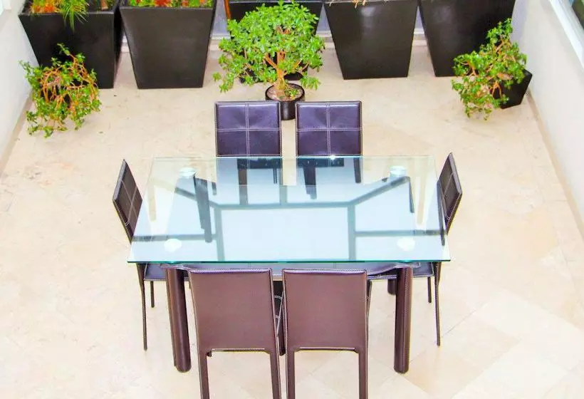 Suites Hipolito Taine