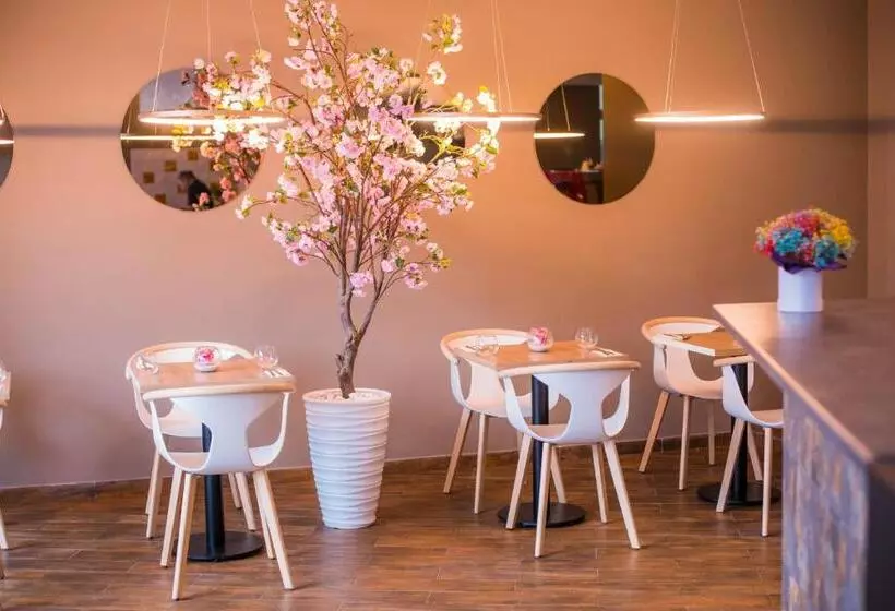 Yoga Residence Apartments