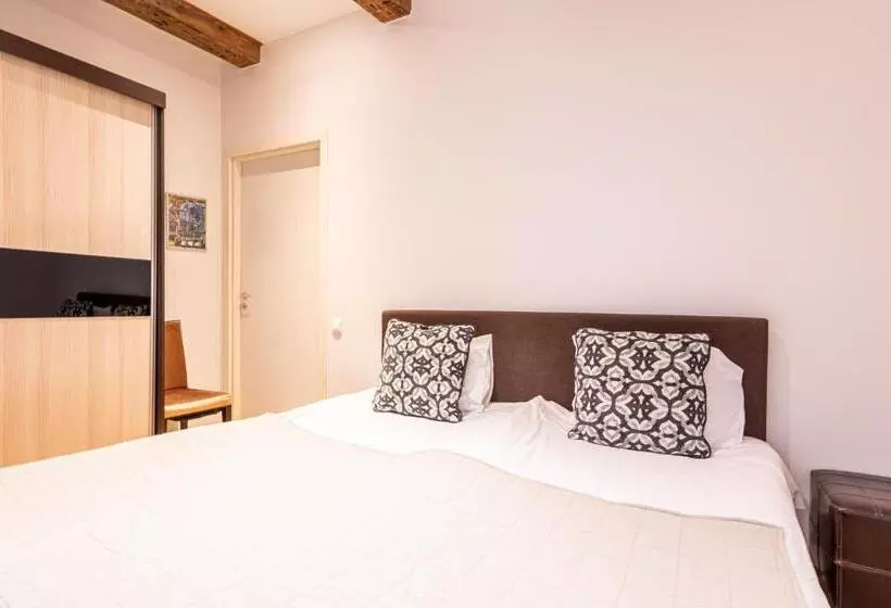 Yoga Residence Apartments