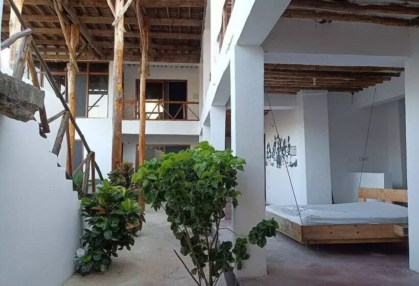 Babalao Hotel Paje