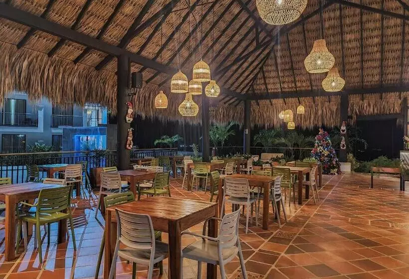 Hotelli Arboreo Doradal