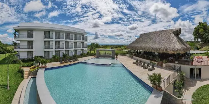 Hotelli Arboreo Doradal