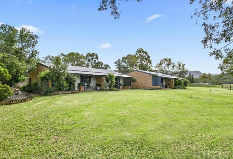 בית מלון כפרי Pokolbin Farm Stay