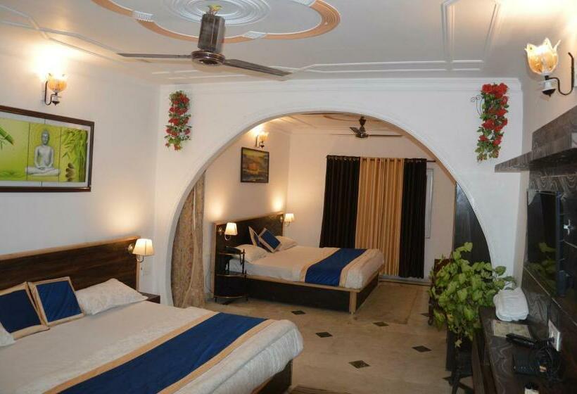 호텔 Himalayan Retreat Neelkanth