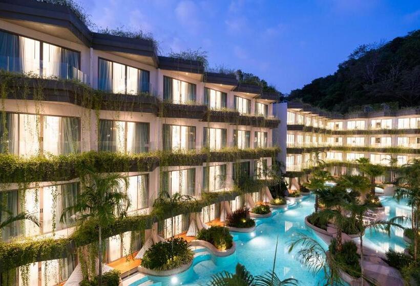 هتل Panwaburi Beachfront Resort