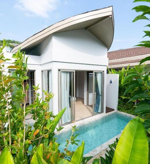 هتل Panwaburi Beachfront Resort