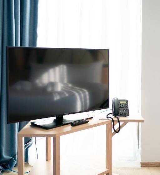 هتل Panwaburi Beachfront Resort