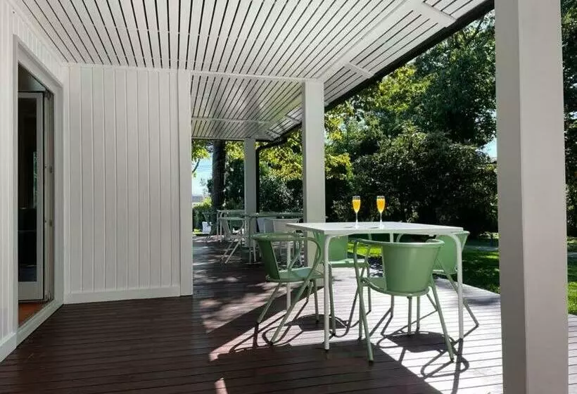 ペンション 70 S Wood House