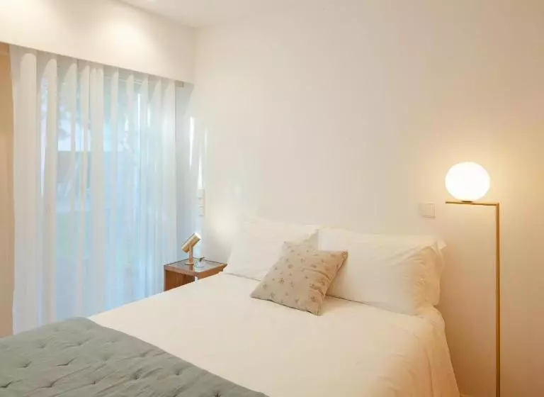 ペンション 70 S Wood House