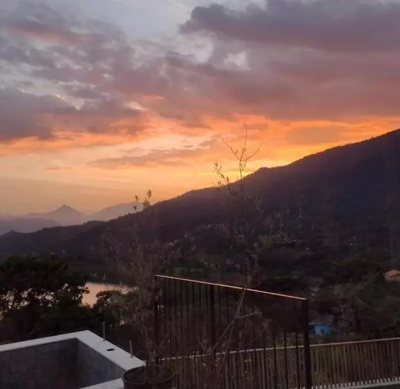 ペンション Segunda Casa