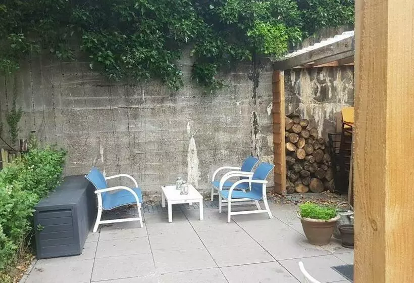 Majatalo Studio Badstrand