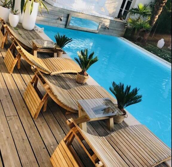 ベッドアンドブレックファースト Buddha Beach Thoiry