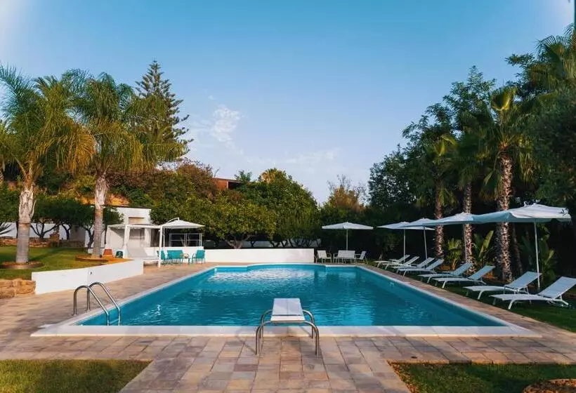 Bed and Breakfast Emesh Boutique Suite