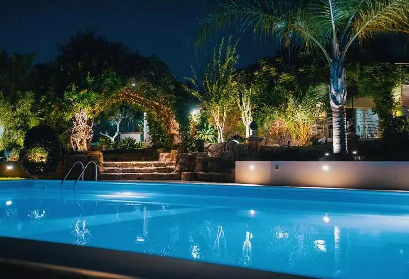 Bed and Breakfast Emesh Boutique Suite