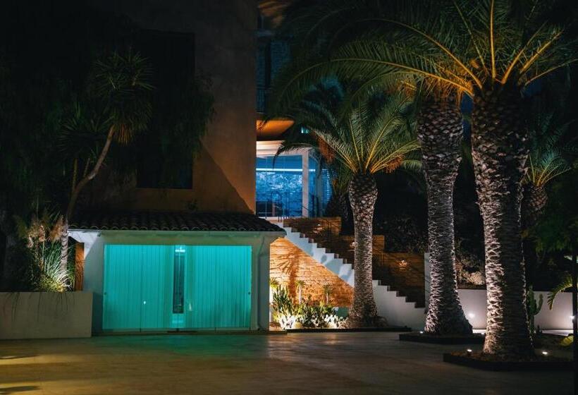 Bed and Breakfast Emesh Boutique Suite