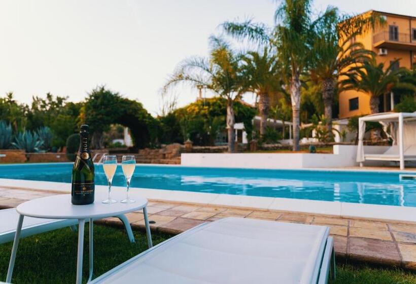 Bed and Breakfast Emesh Boutique Suite