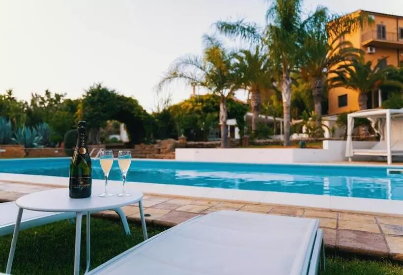 Bed and Breakfast Emesh Boutique Suite
