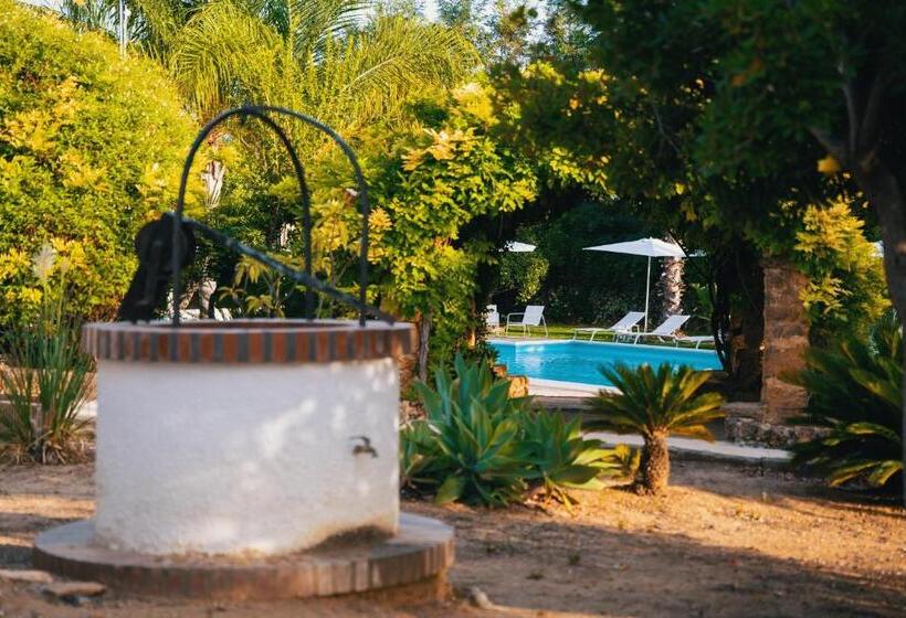 Bed and Breakfast Emesh Boutique Suite