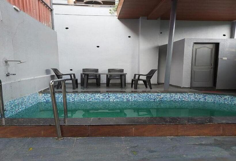 مبيت وإفطار Nitya Eco Resort & Farmhouse