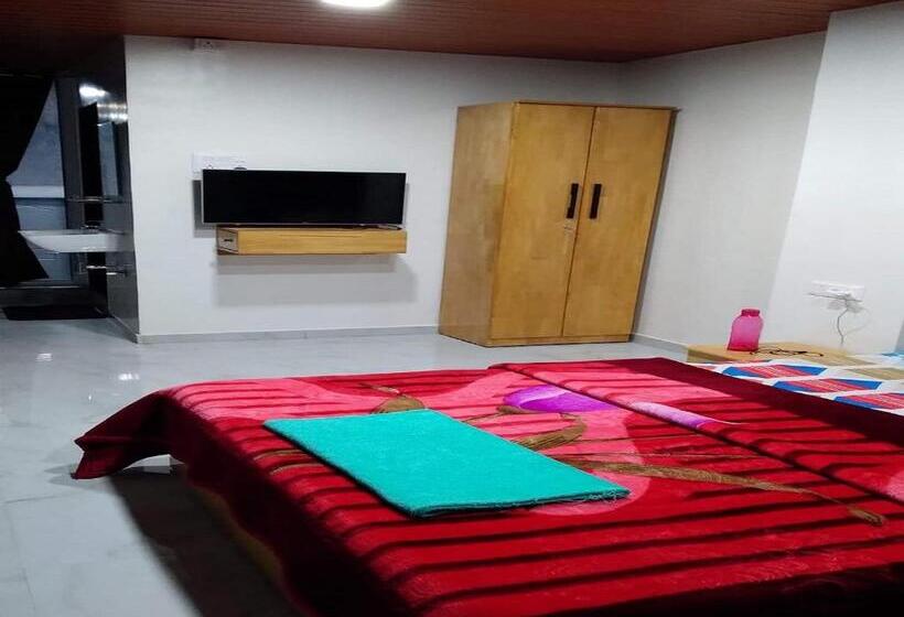 مبيت وإفطار Nitya Eco Resort & Farmhouse