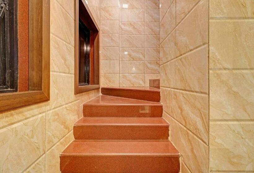 酒店 Capital O 84240 Galaxy