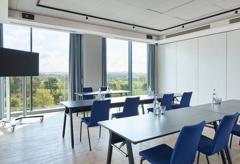 בית מלון כפרי Courtyard By Marriott Exeter Sandy Park