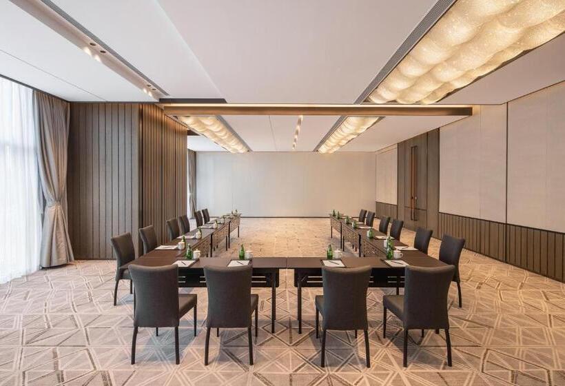 Hotel Crowne Plaza Qingdao Jinshui, An Ihg