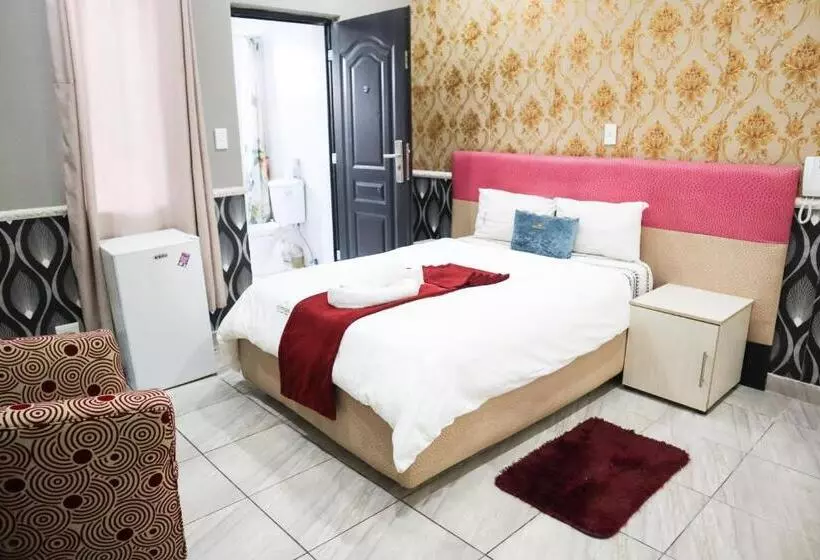 ホテル Gold Crown International