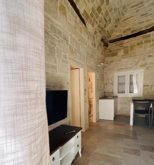 ペンション Antico Corso 74