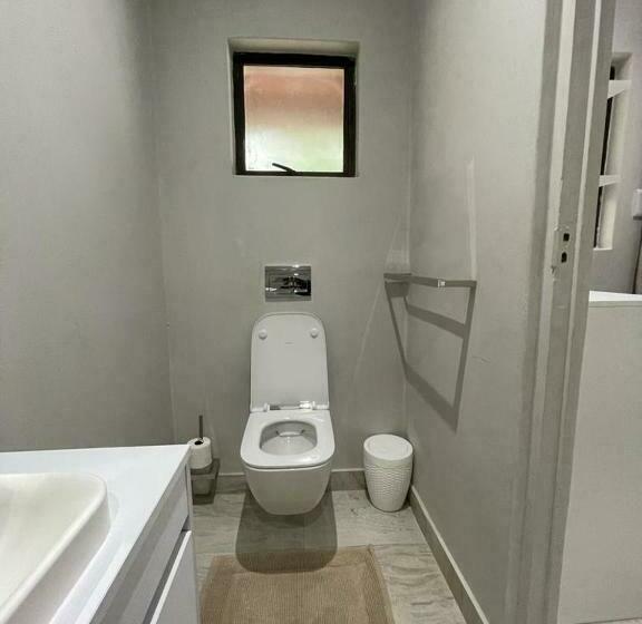 پانسیون Guest House On Gillian Unit 4