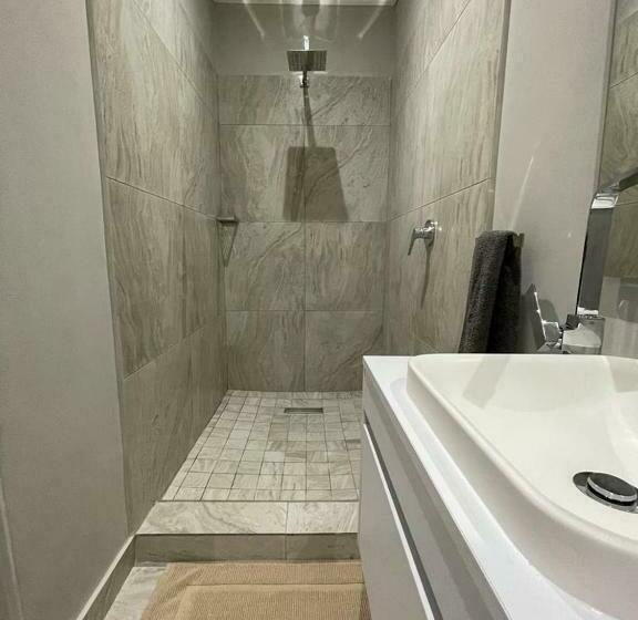 پانسیون Guest House On Gillian Unit 4