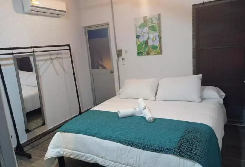 Majatalo Hostal Bon Hábitat