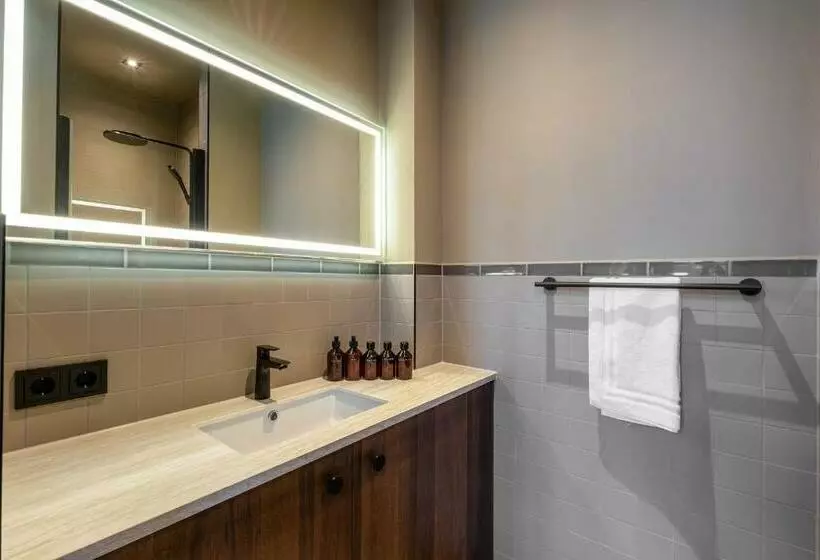 Aamiaismajoitus (B&B) New Park Edition Adults Only