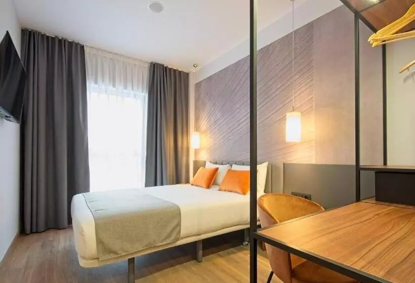 Hotelli DWO Yuste Alcalá