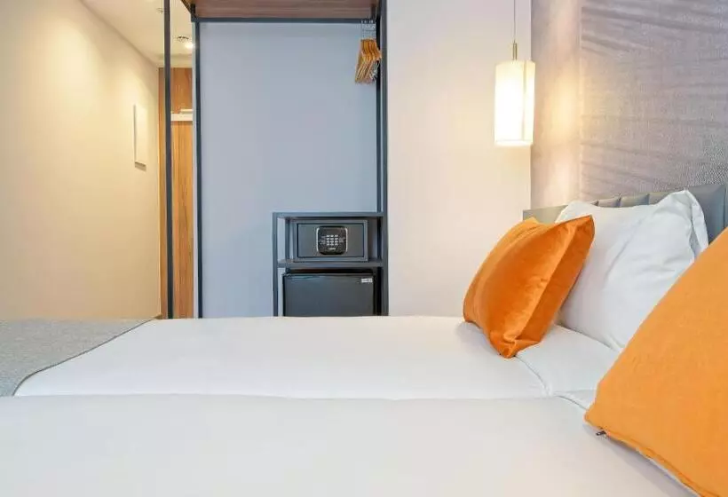 Hotelli DWO Yuste Alcalá